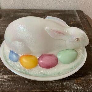 Fenton Bunny on Nest
